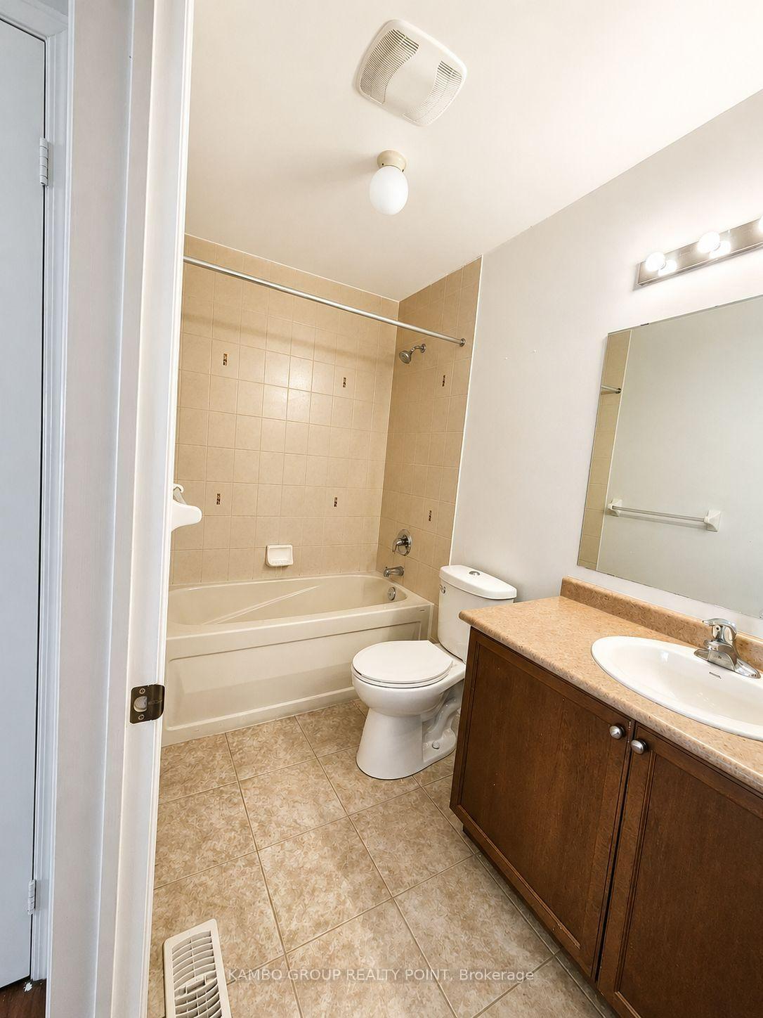 Photo 11 of 73 Hollingsworth Circle, Brampton, Fletcher's Meadow — HOMEH