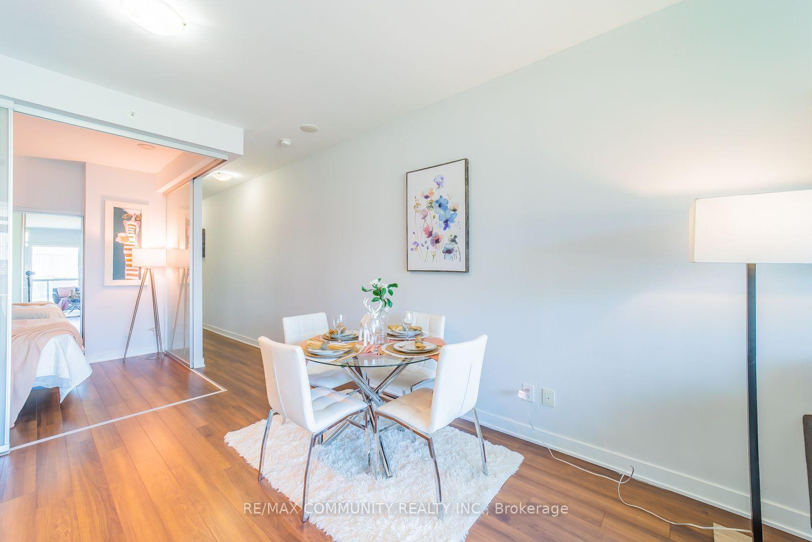 Photo 15 of Unit 1210, 210 Simcoe Street, Toronto, Kensington-Chinatown — HOMEH