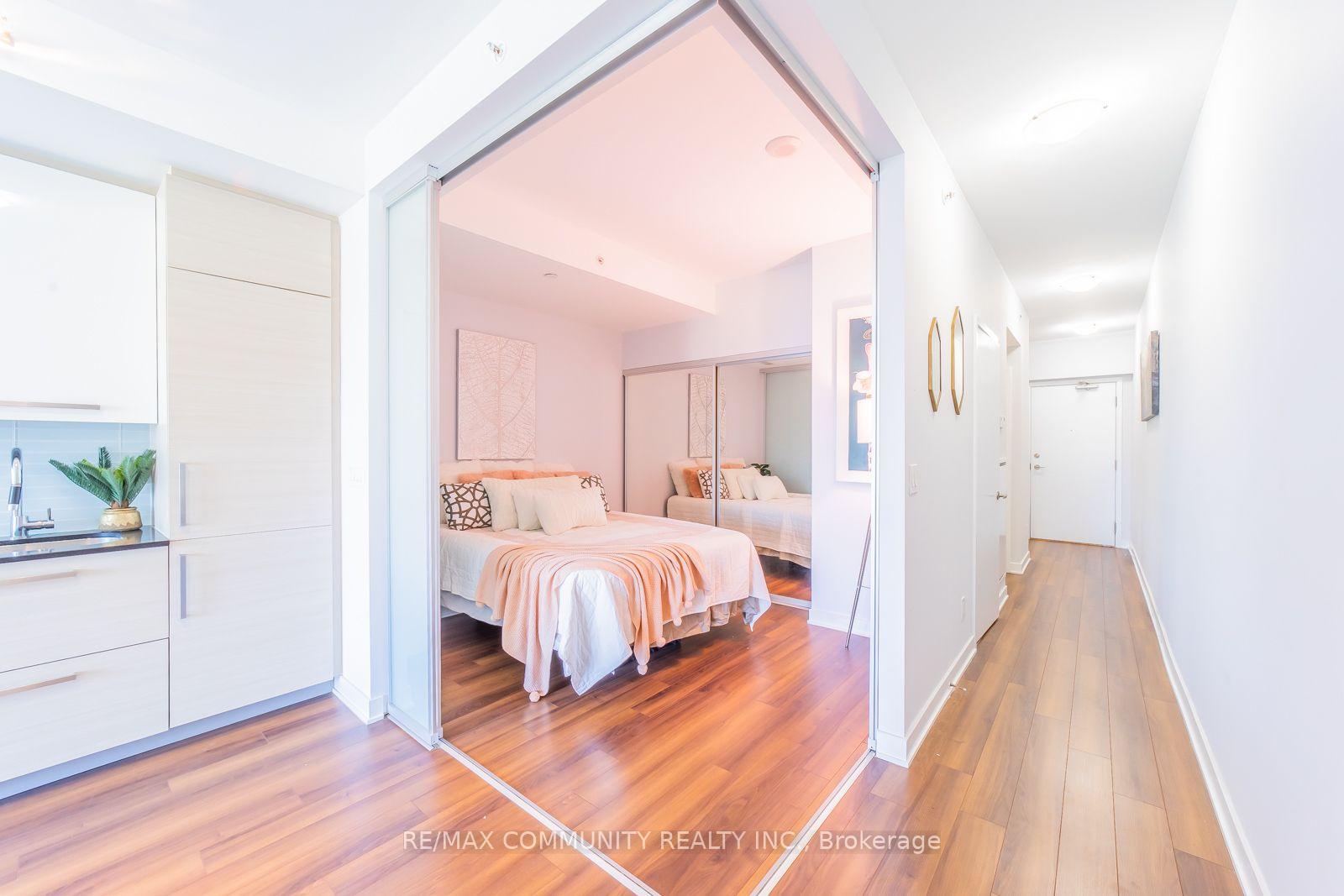 Photo 23 of Unit 1210, 210 Simcoe Street, Toronto, Kensington-Chinatown — HOMEH