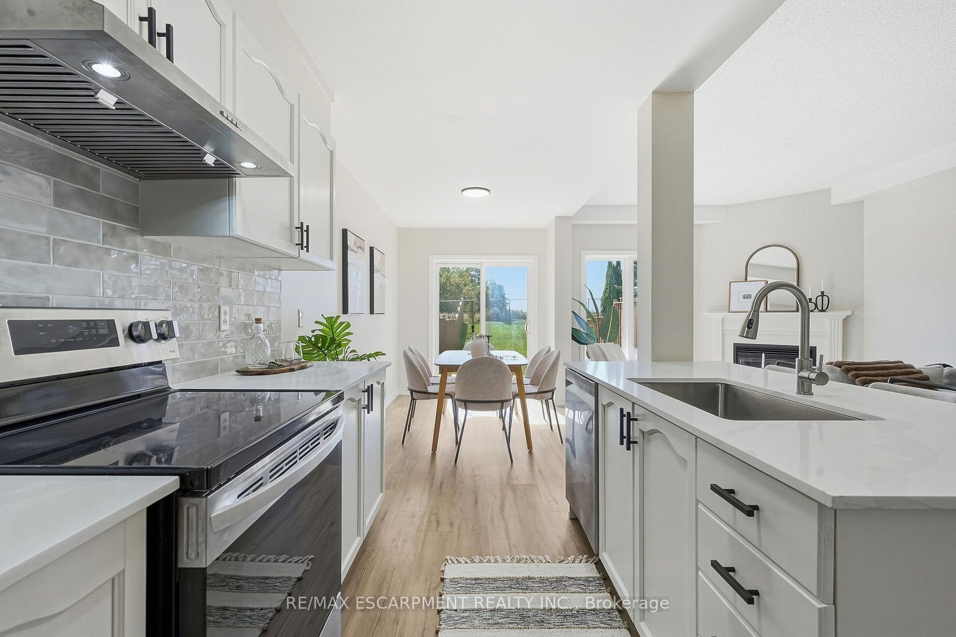 Photo 9 of 257 Southbrook Drive, Hamilton, Binbrook — HOMEH