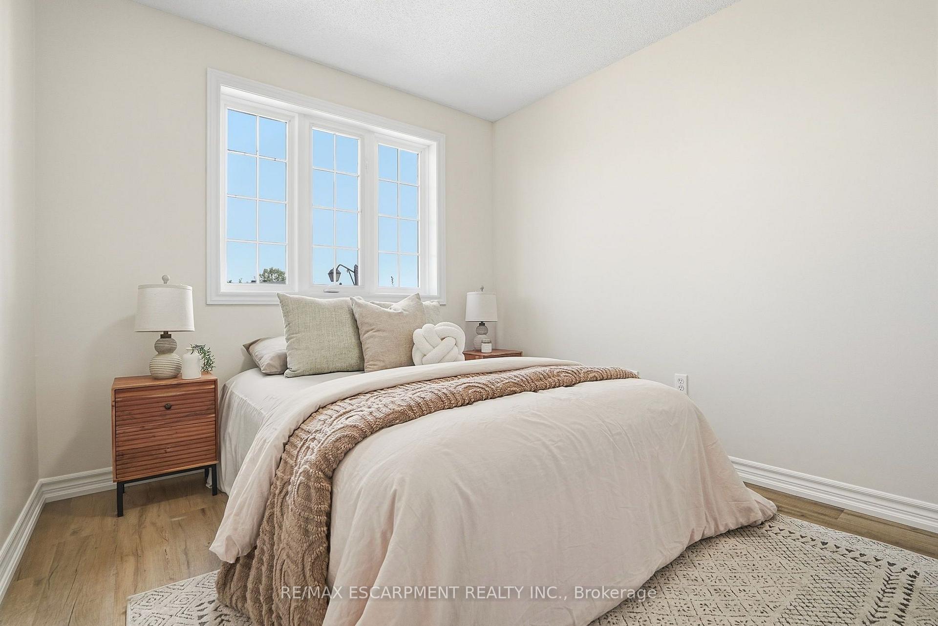 Photo 22 of 257 Southbrook Drive, Hamilton, Binbrook — HOMEH