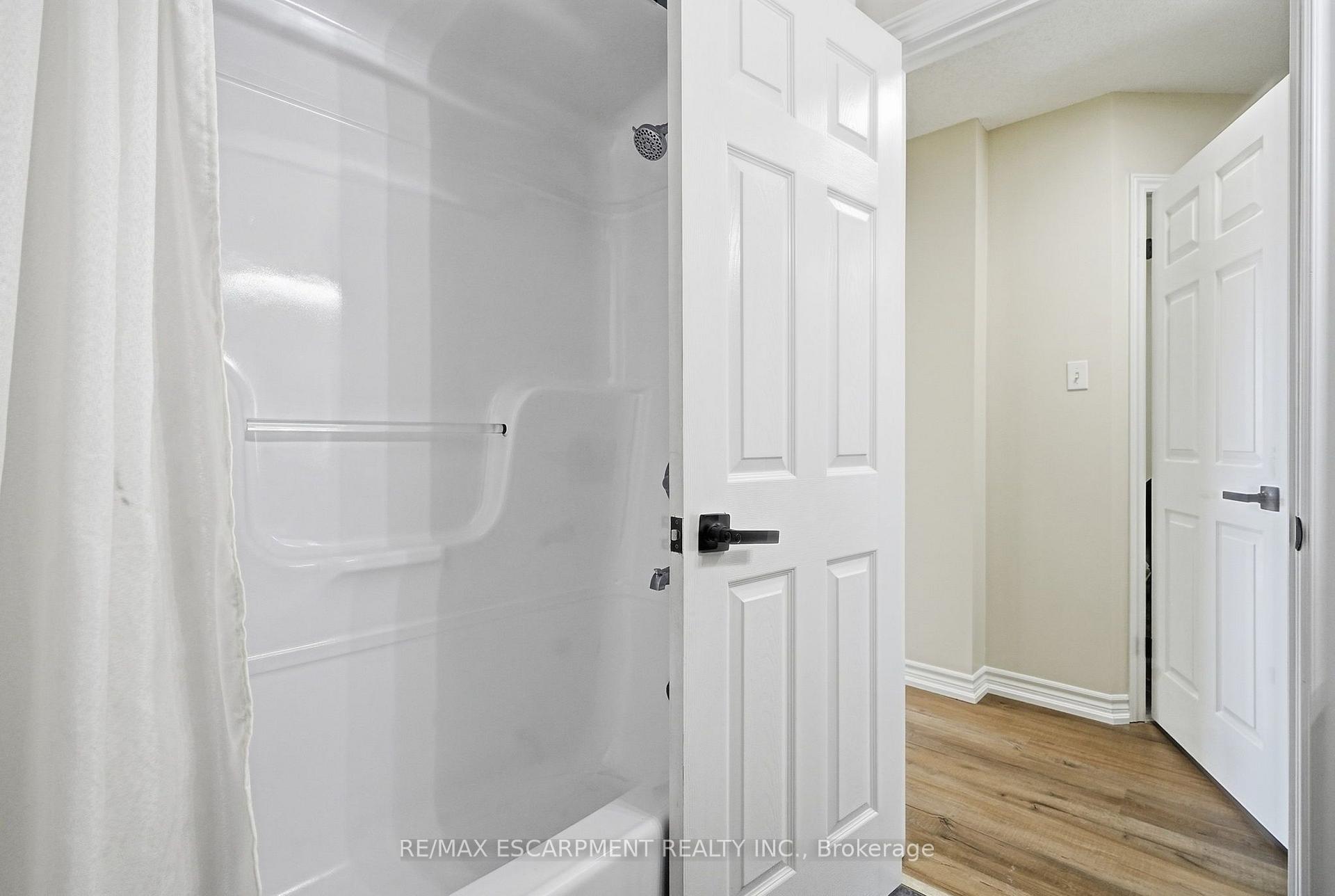 Photo 27 of 257 Southbrook Drive, Hamilton, Binbrook — HOMEH