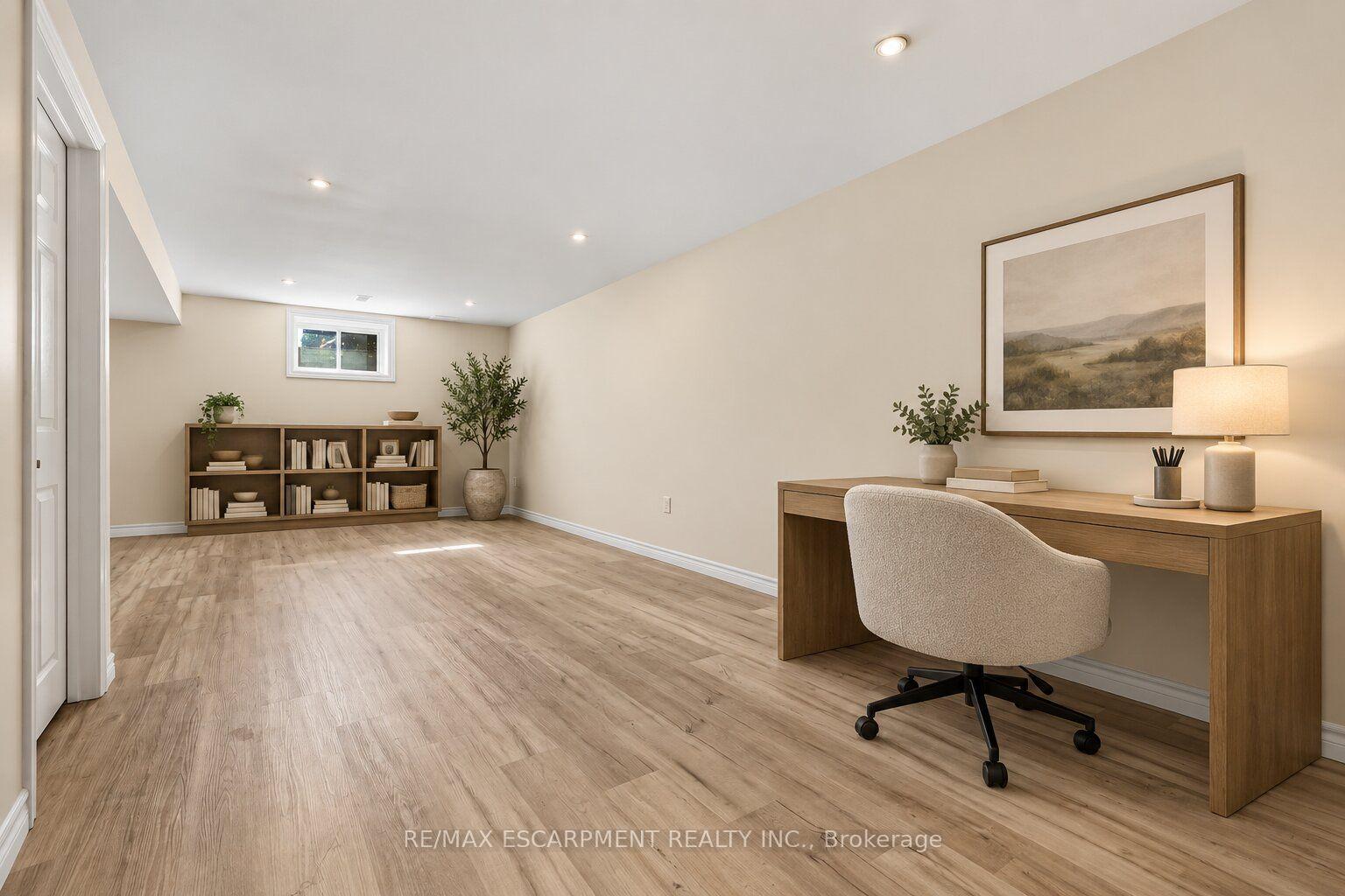 Photo 35 of 257 Southbrook Drive, Hamilton, Binbrook — HOMEH