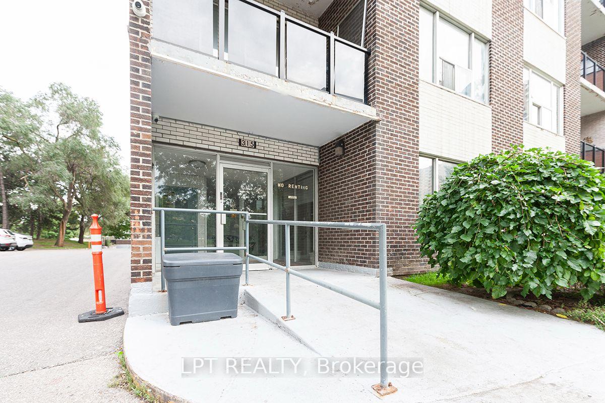Photo 2 of Unit 504, 315 Dixon Road, Etobicoke, Kingsview Village-The Westway — HOMEH