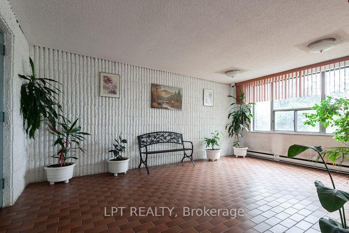 Photo 4 of Unit 504, 315 Dixon Road, Etobicoke, Kingsview Village-The Westway — HOMEH
