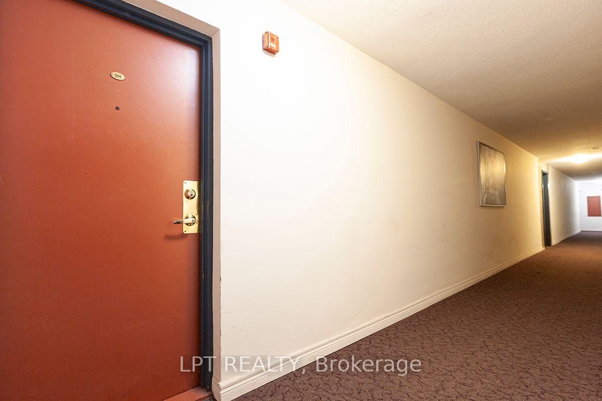Photo 6 of Unit 504, 315 Dixon Road, Etobicoke, Kingsview Village-The Westway — HOMEH