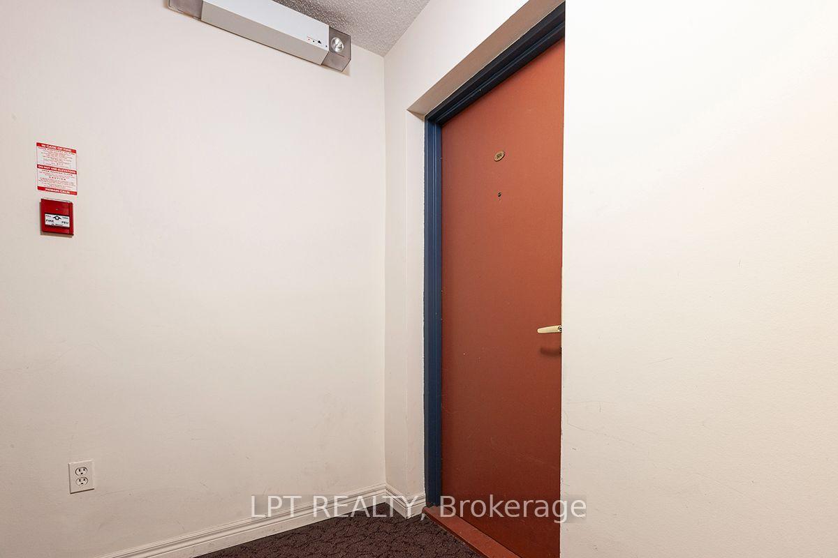 Photo 7 of Unit 504, 315 Dixon Road, Etobicoke, Kingsview Village-The Westway — HOMEH