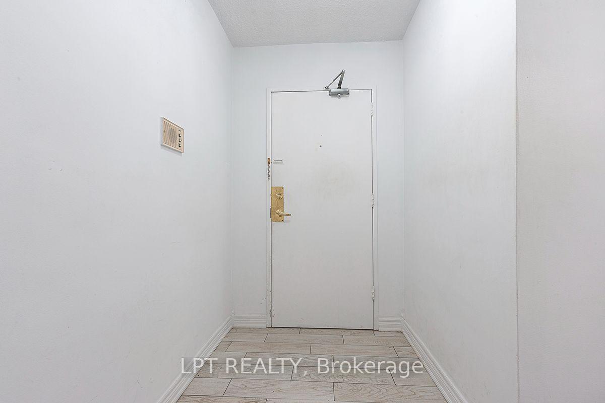 Photo 8 of Unit 504, 315 Dixon Road, Etobicoke, Kingsview Village-The Westway — HOMEH
