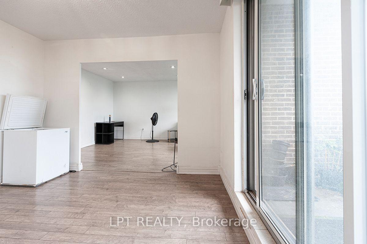 Photo 18 of Unit 504, 315 Dixon Road, Etobicoke, Kingsview Village-The Westway — HOMEH