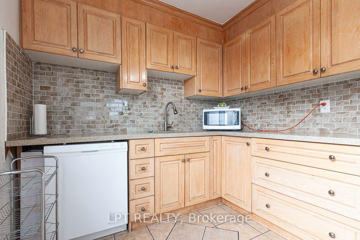 Photo 23 of Unit 504, 315 Dixon Road, Etobicoke, Kingsview Village-The Westway — HOMEH