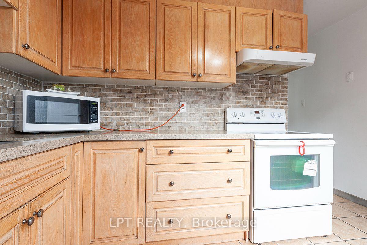 Photo 24 of Unit 504, 315 Dixon Road, Etobicoke, Kingsview Village-The Westway — HOMEH