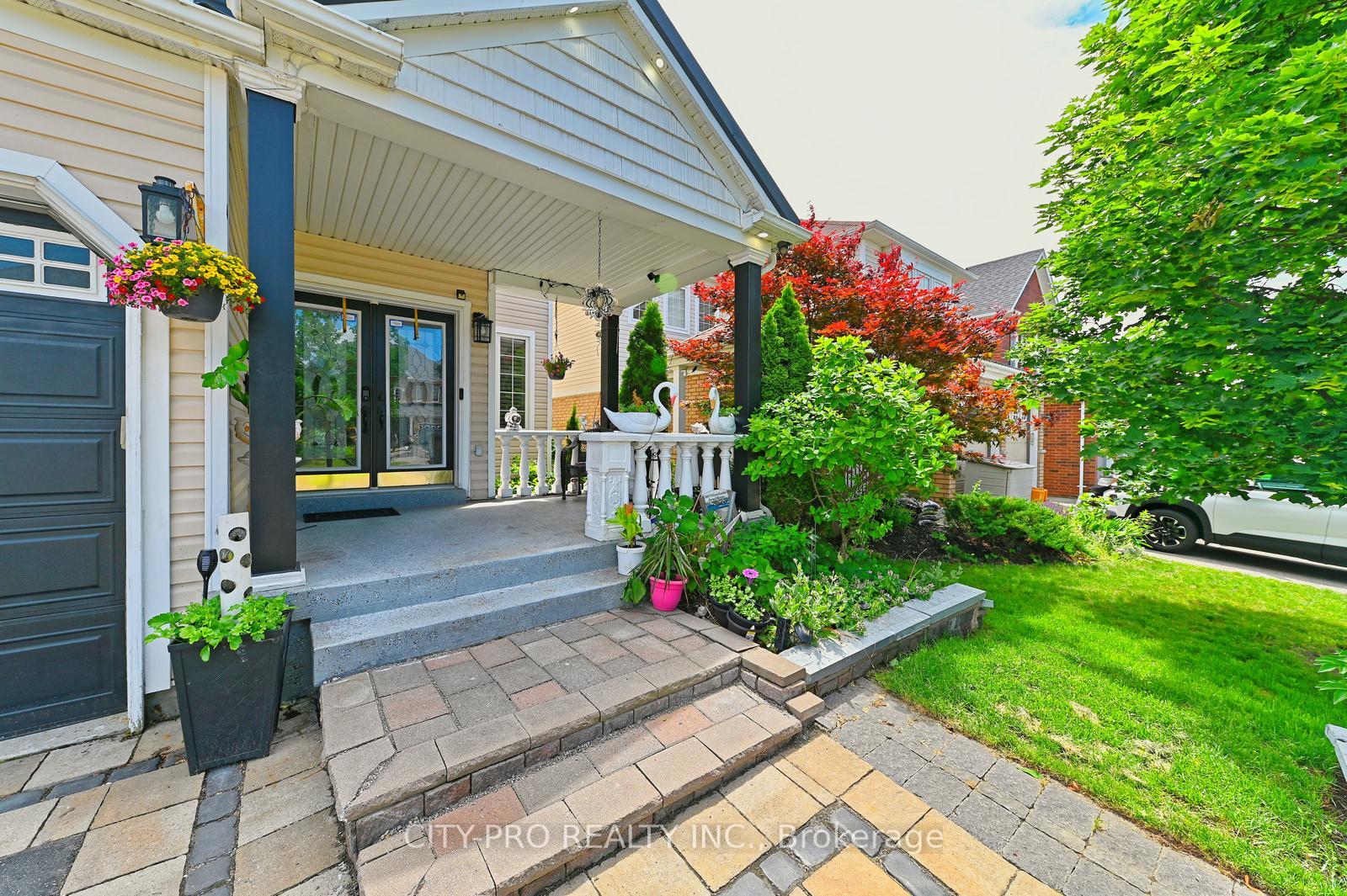 Photo 6 of 1178 Salmers Drive, Oshawa, Taunton — HOMEH