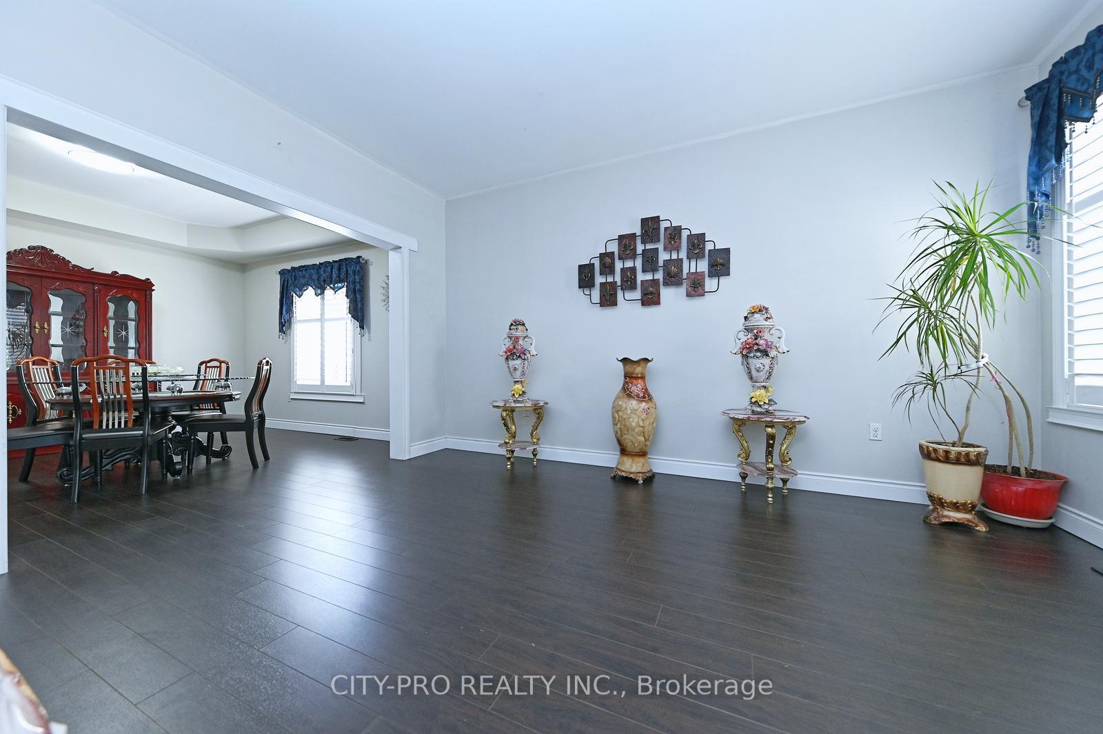 Photo 8 of 1178 Salmers Drive, Oshawa, Taunton — HOMEH