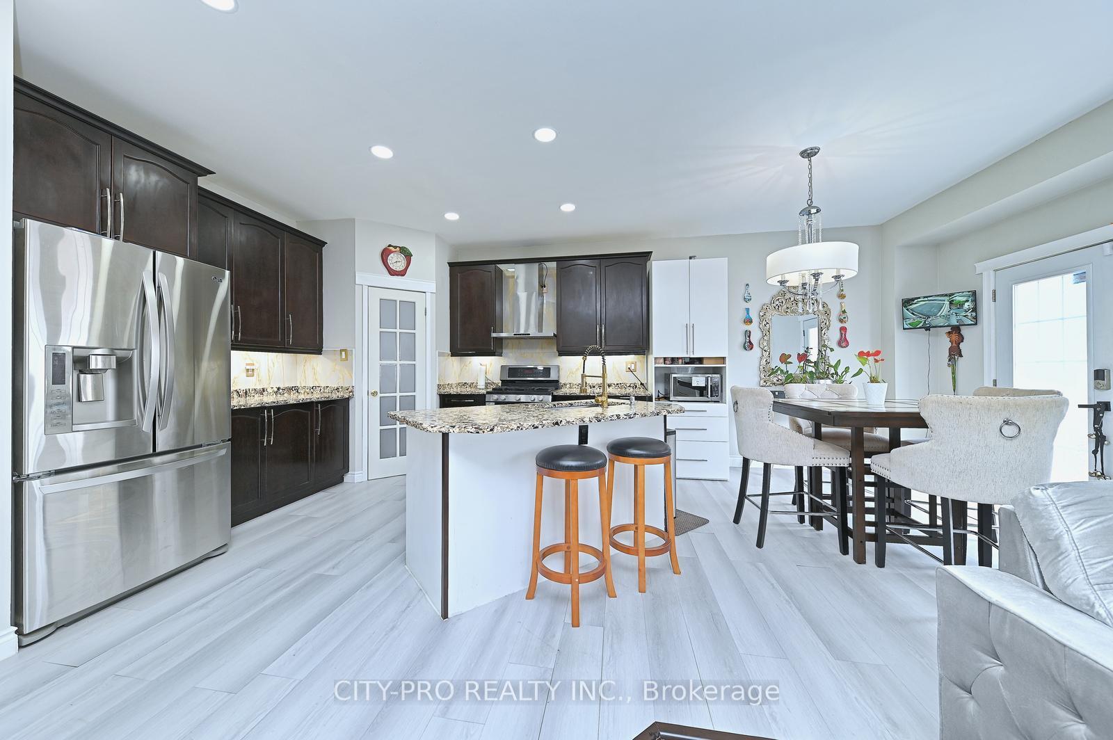Photo 15 of 1178 Salmers Drive, Oshawa, Taunton — HOMEH
