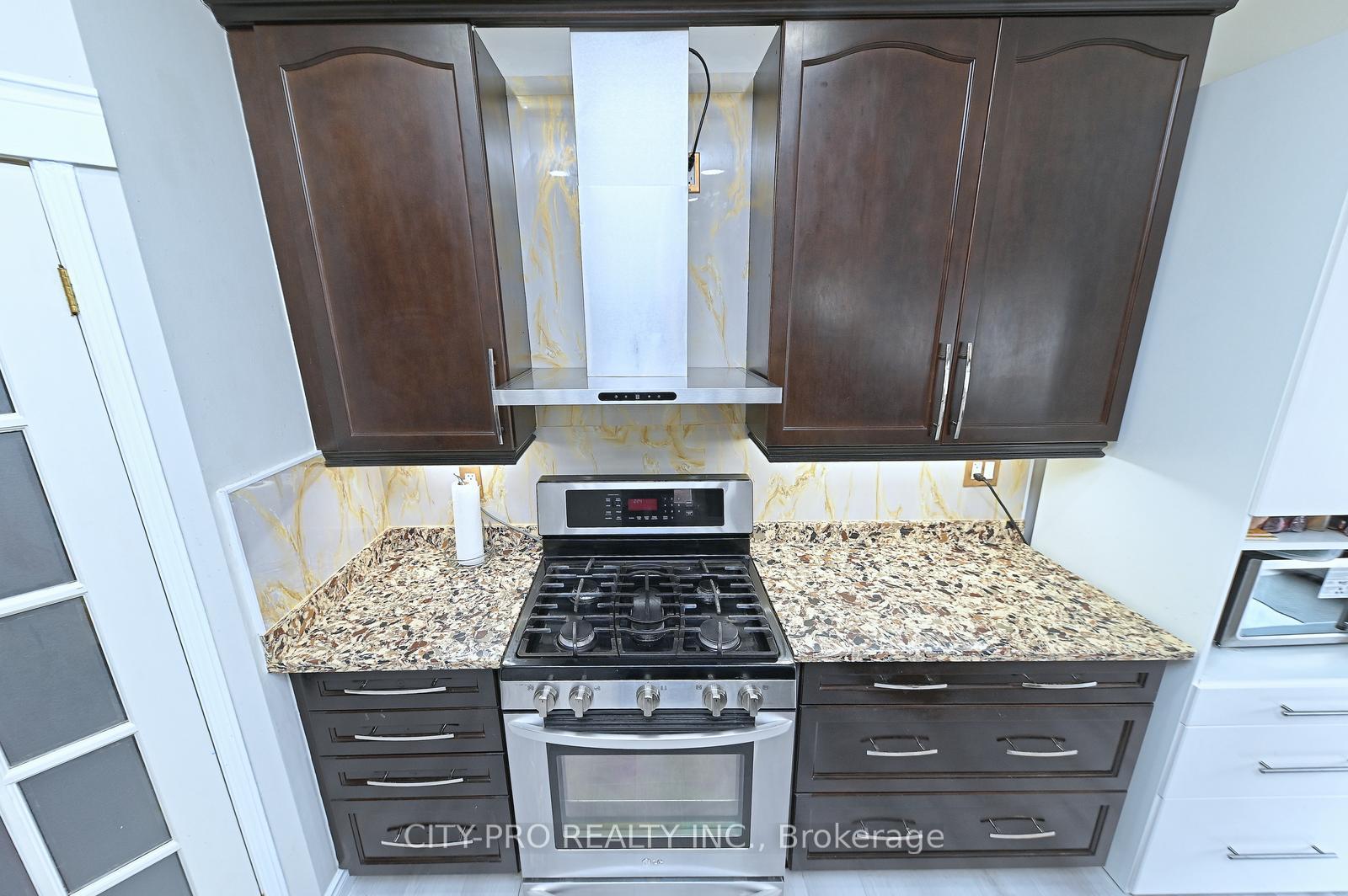 Photo 19 of 1178 Salmers Drive, Oshawa, Taunton — HOMEH