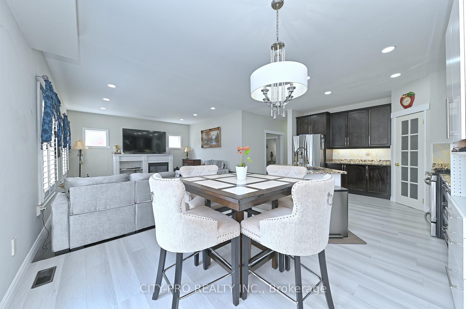 Photo 23 of 1178 Salmers Drive, Oshawa, Taunton — HOMEH