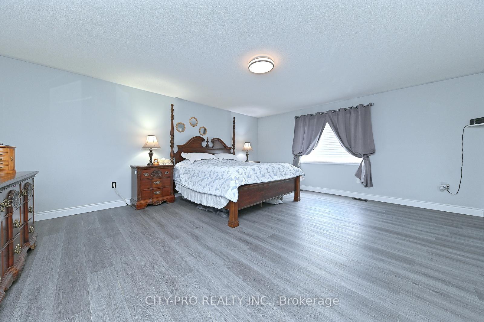 Photo 29 of 1178 Salmers Drive, Oshawa, Taunton — HOMEH