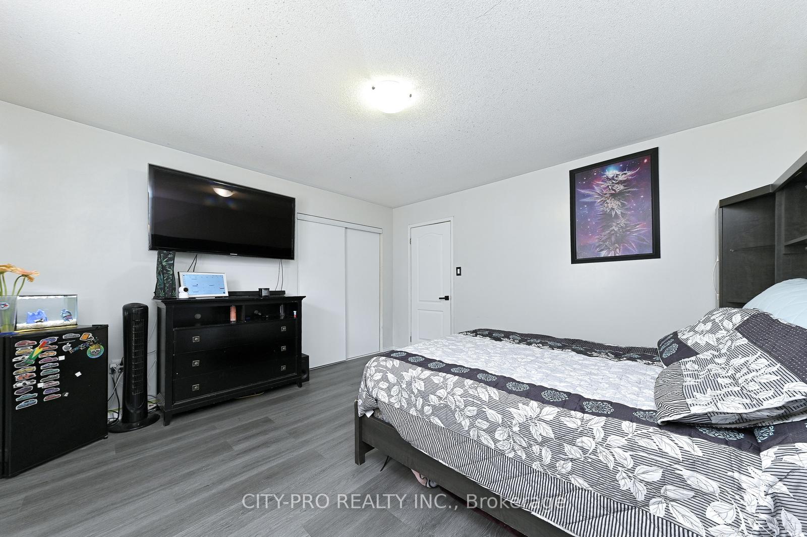 Photo 34 of 1178 Salmers Drive, Oshawa, Taunton — HOMEH
