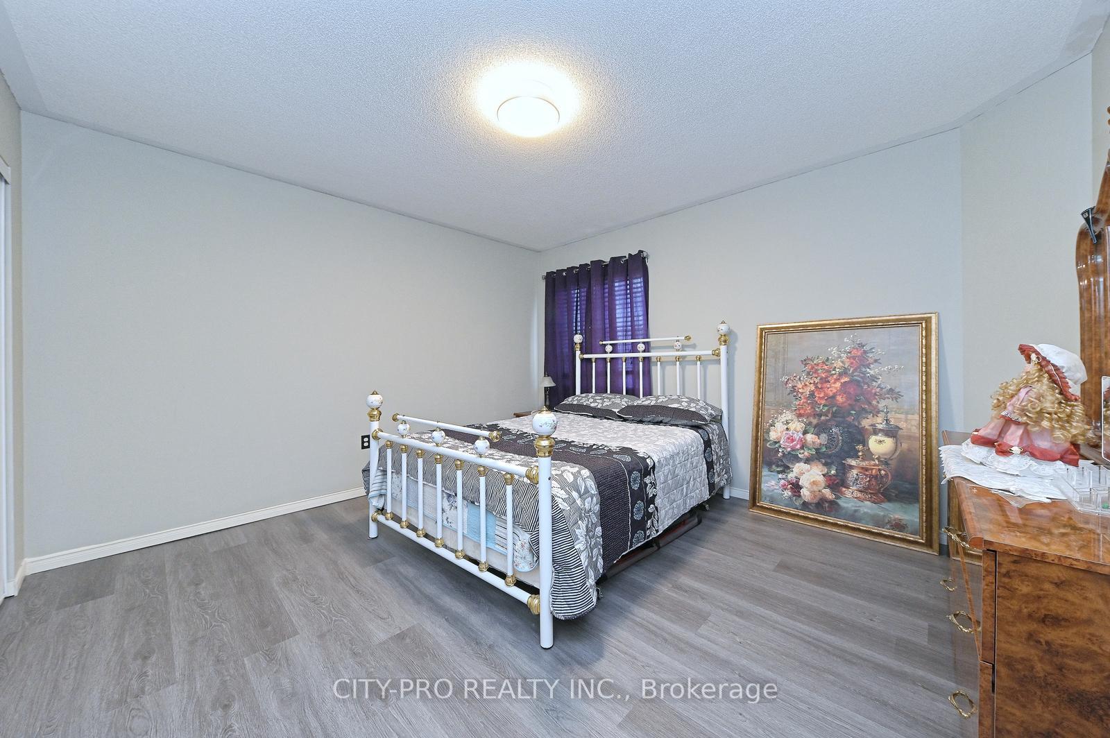 Photo 35 of 1178 Salmers Drive, Oshawa, Taunton — HOMEH