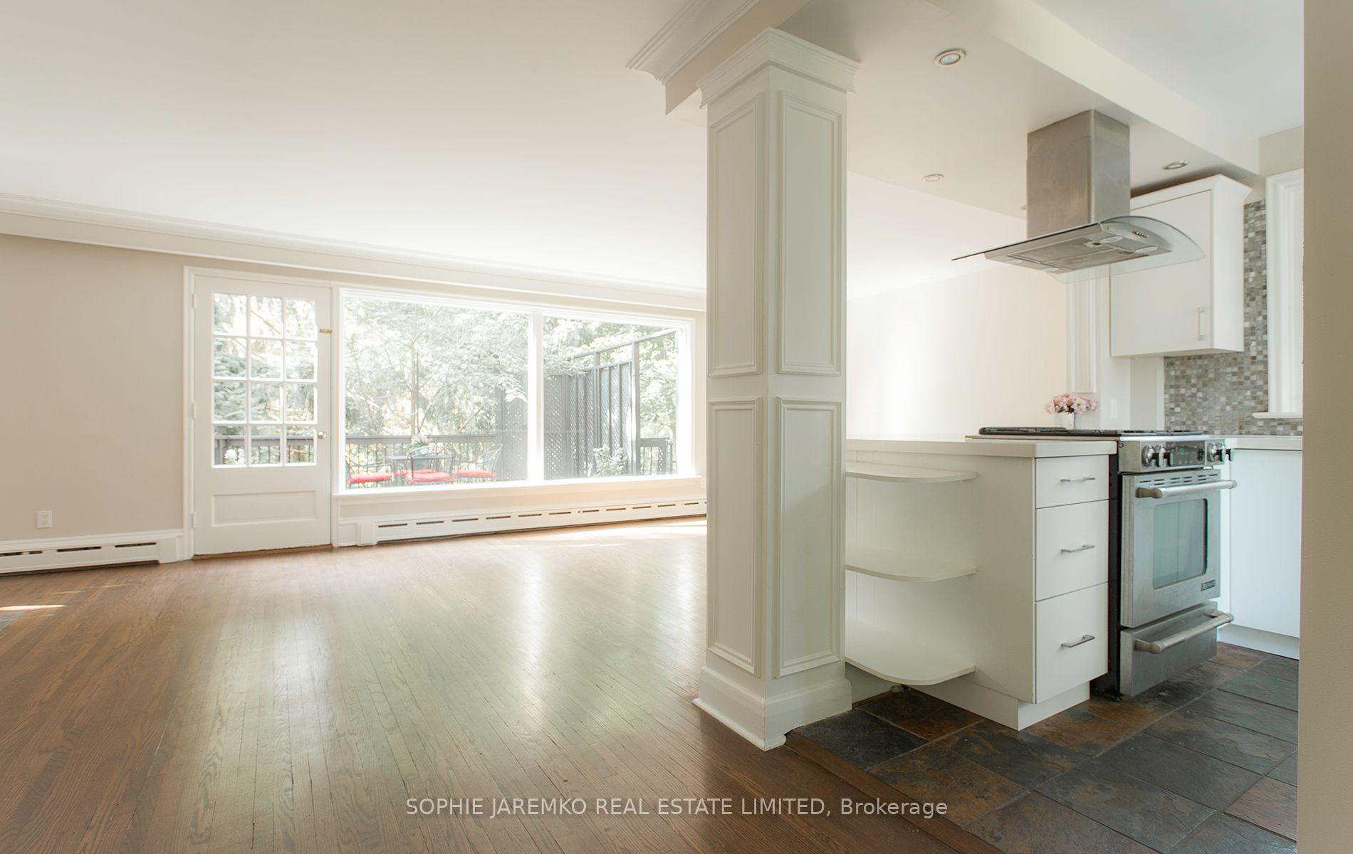 Photo 4 of 4 Woodhaven Heights, Etobicoke, Kingsway South — HOMEH