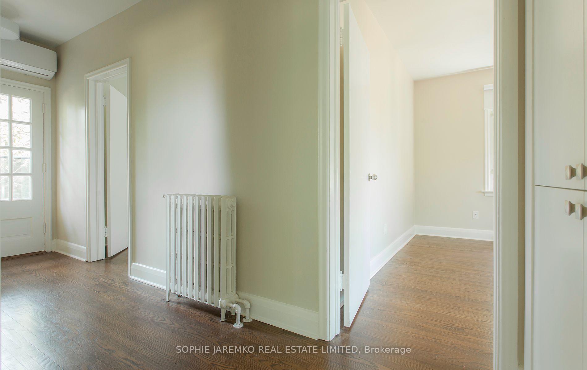 Photo 20 of 4 Woodhaven Heights, Etobicoke, Kingsway South — HOMEH