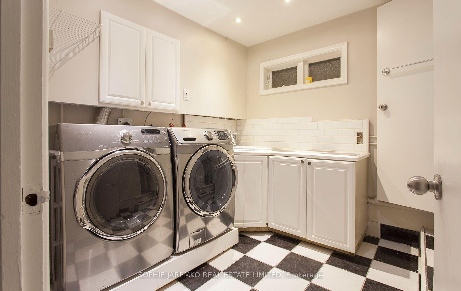 Photo 24 of 4 Woodhaven Heights, Etobicoke, Kingsway South — HOMEH