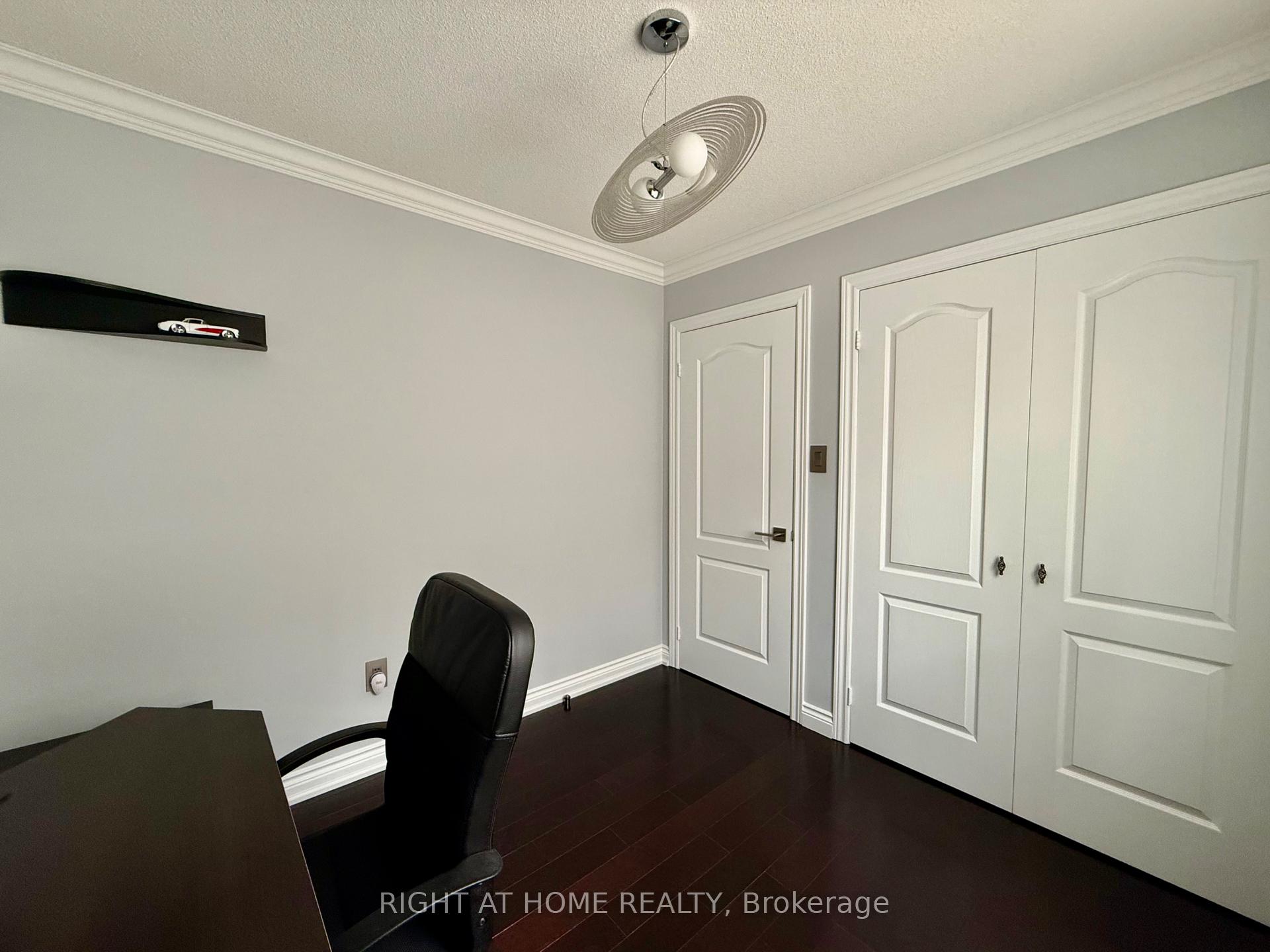 Photo 28 of 129 Four Seasons Crescent, East Gwillimbury, Rural East Gwillimbury — HOMEH
