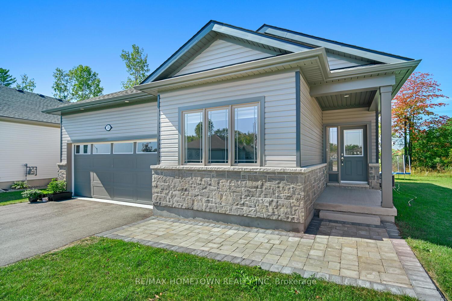 Photo 4 of 250 Adley Drive, Brockville, Brockville — HOMEH