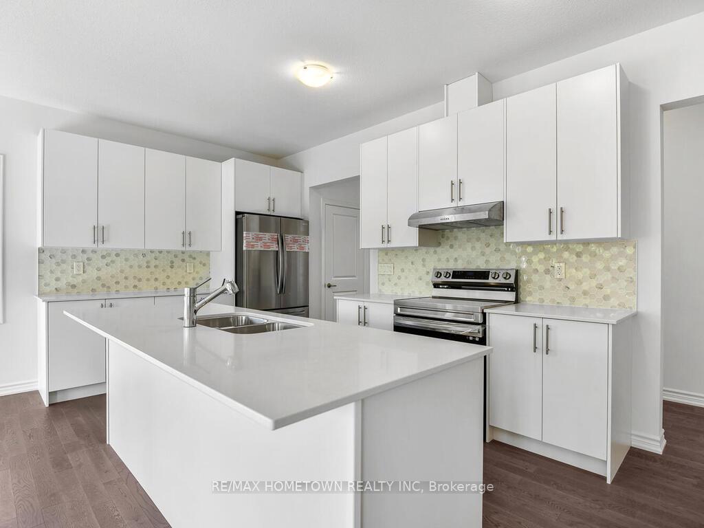 Photo 13 of 250 Adley Drive, Brockville, Brockville — HOMEH