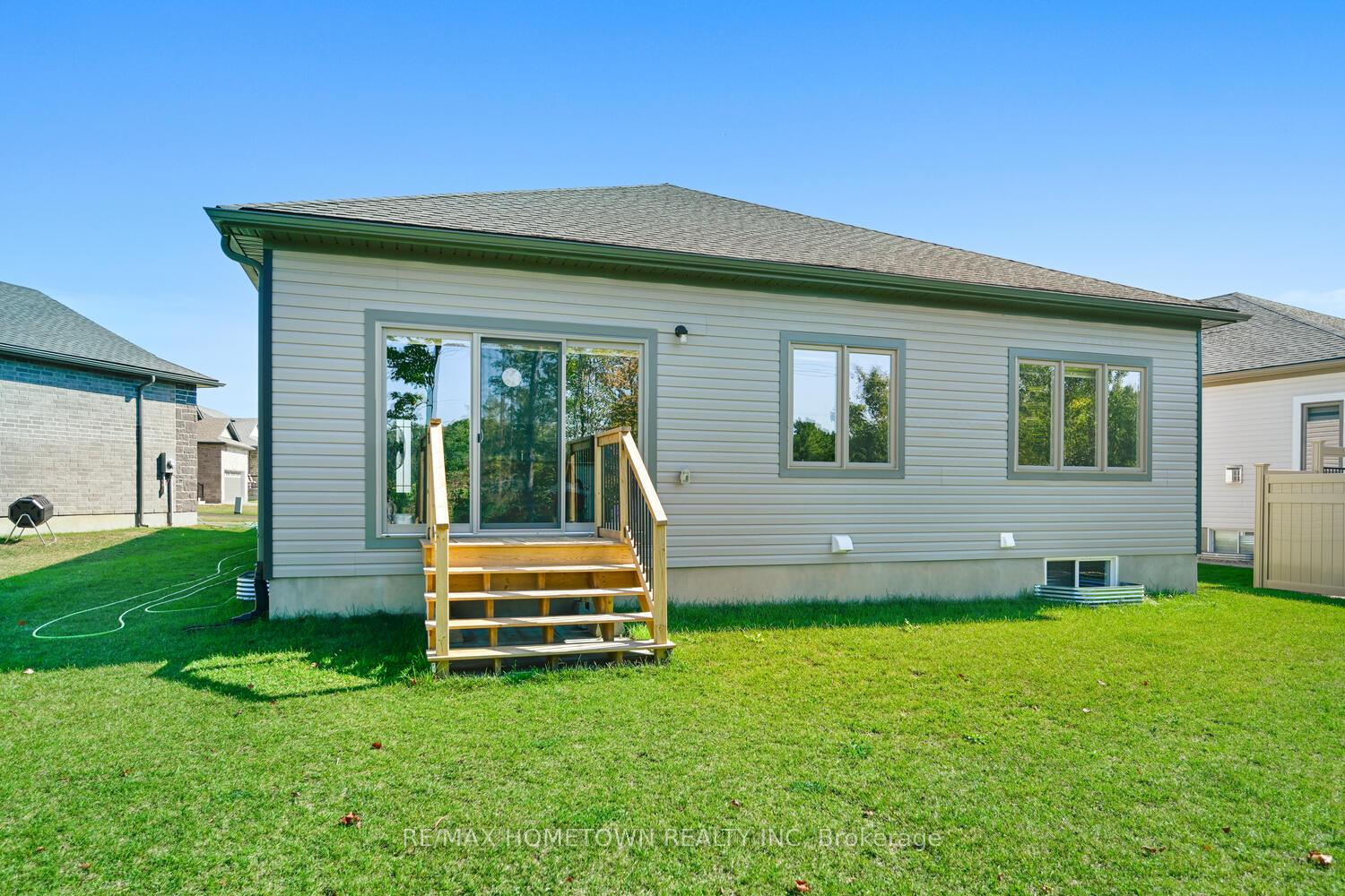 Photo 31 of 250 Adley Drive, Brockville, Brockville — HOMEH