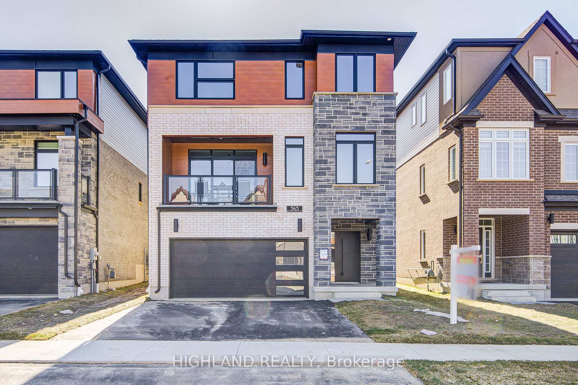 Photo of 565 Balsam Popar Street