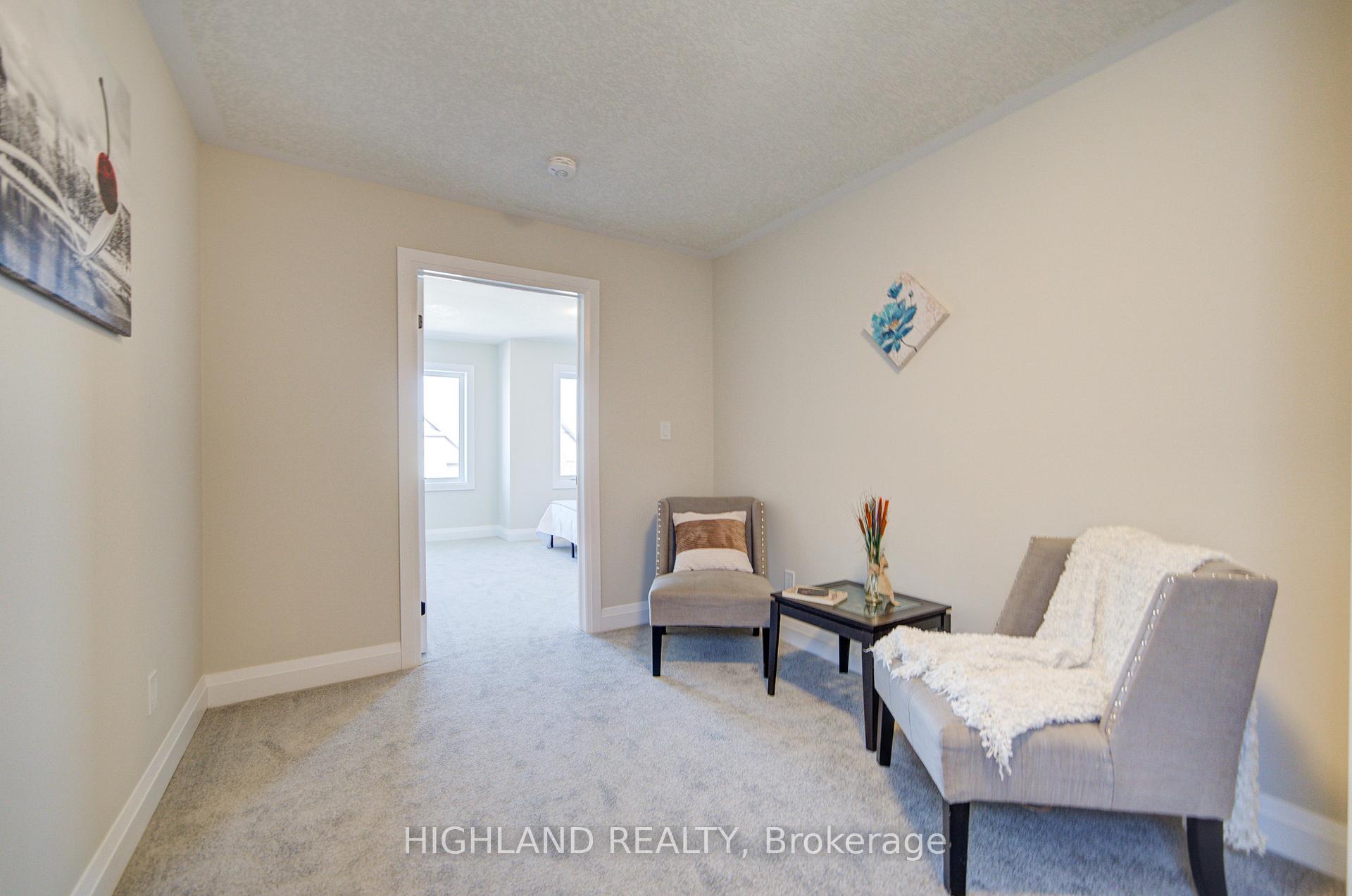 Photo 13 of 565 Balsam Popar Street, Waterloo, Beechwood/University — HOMEH