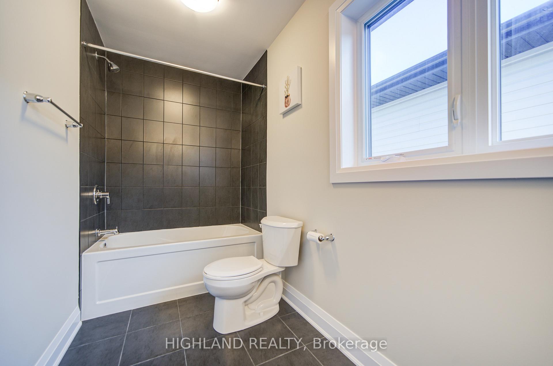 Photo 25 of 565 Balsam Popar Street, Waterloo, Beechwood/University — HOMEH
