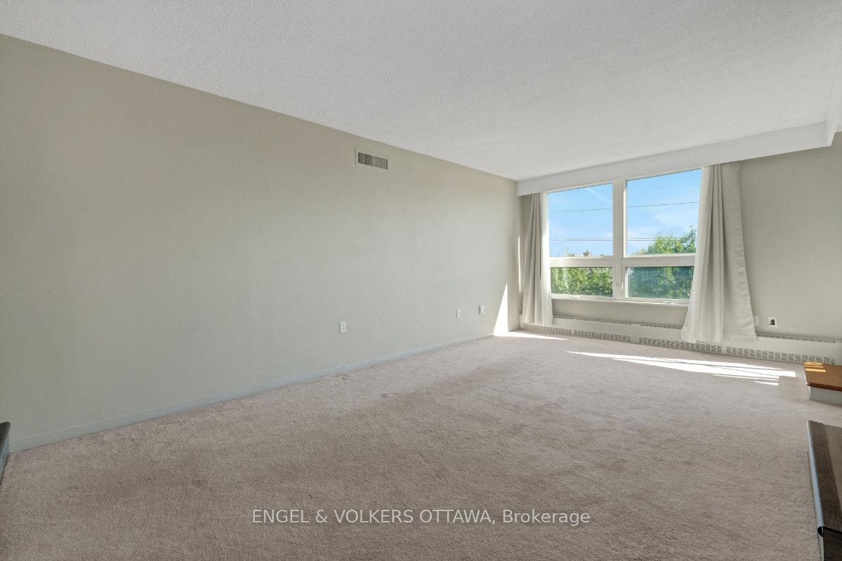 Photo 6 of Unit 5, 373 Laurier Avenue E, Ottawa, Sandy Hill — HOMEH