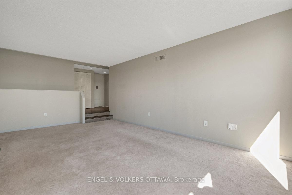 Photo 8 of Unit 5, 373 Laurier Avenue E, Ottawa, Sandy Hill — HOMEH