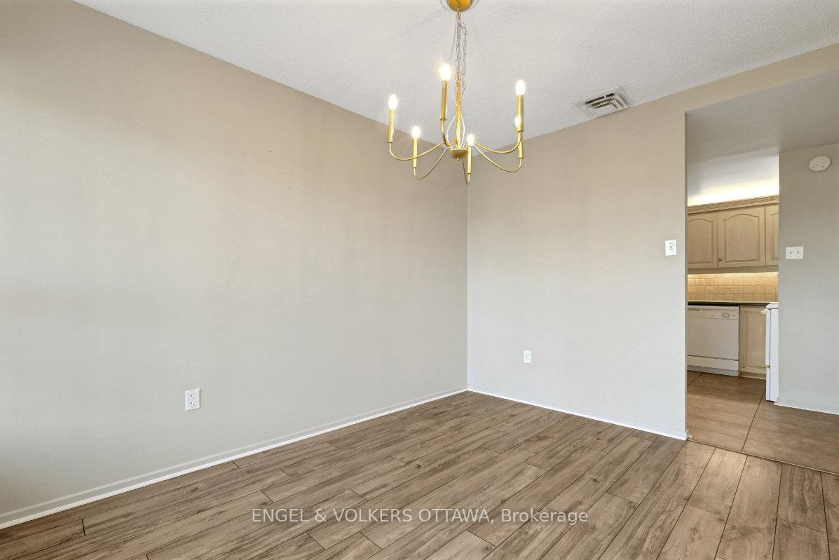 Photo 12 of Unit 5, 373 Laurier Avenue E, Ottawa, Sandy Hill — HOMEH