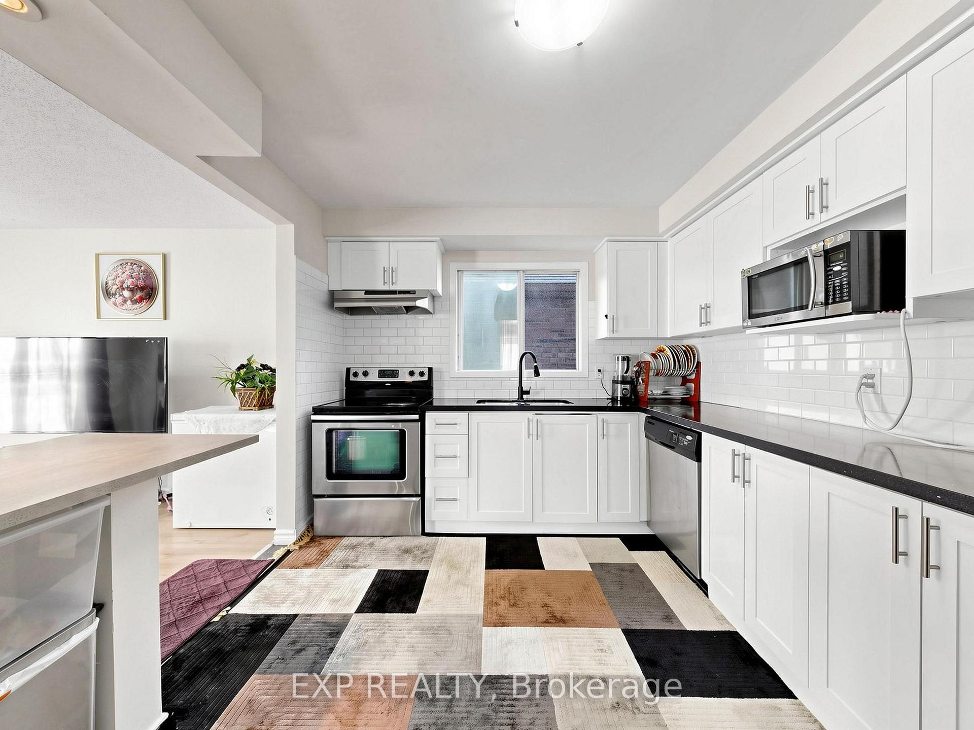 Photo 10 of 28 Longfellow Court, Whitby, Pringle Creek — HOMEH