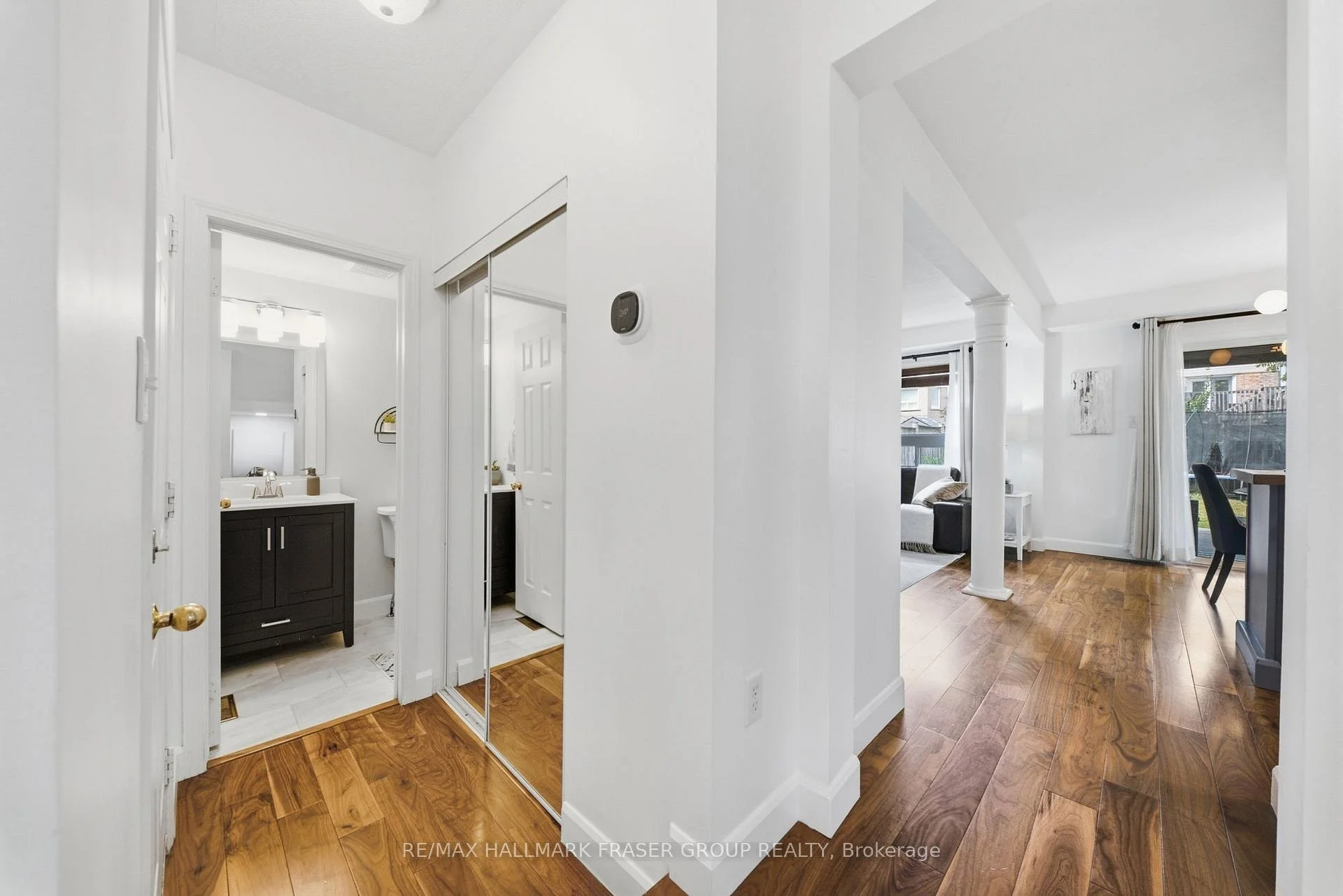 Photo 5 of 46 Childs Court, Clarington, Bowmanville — HOMEH