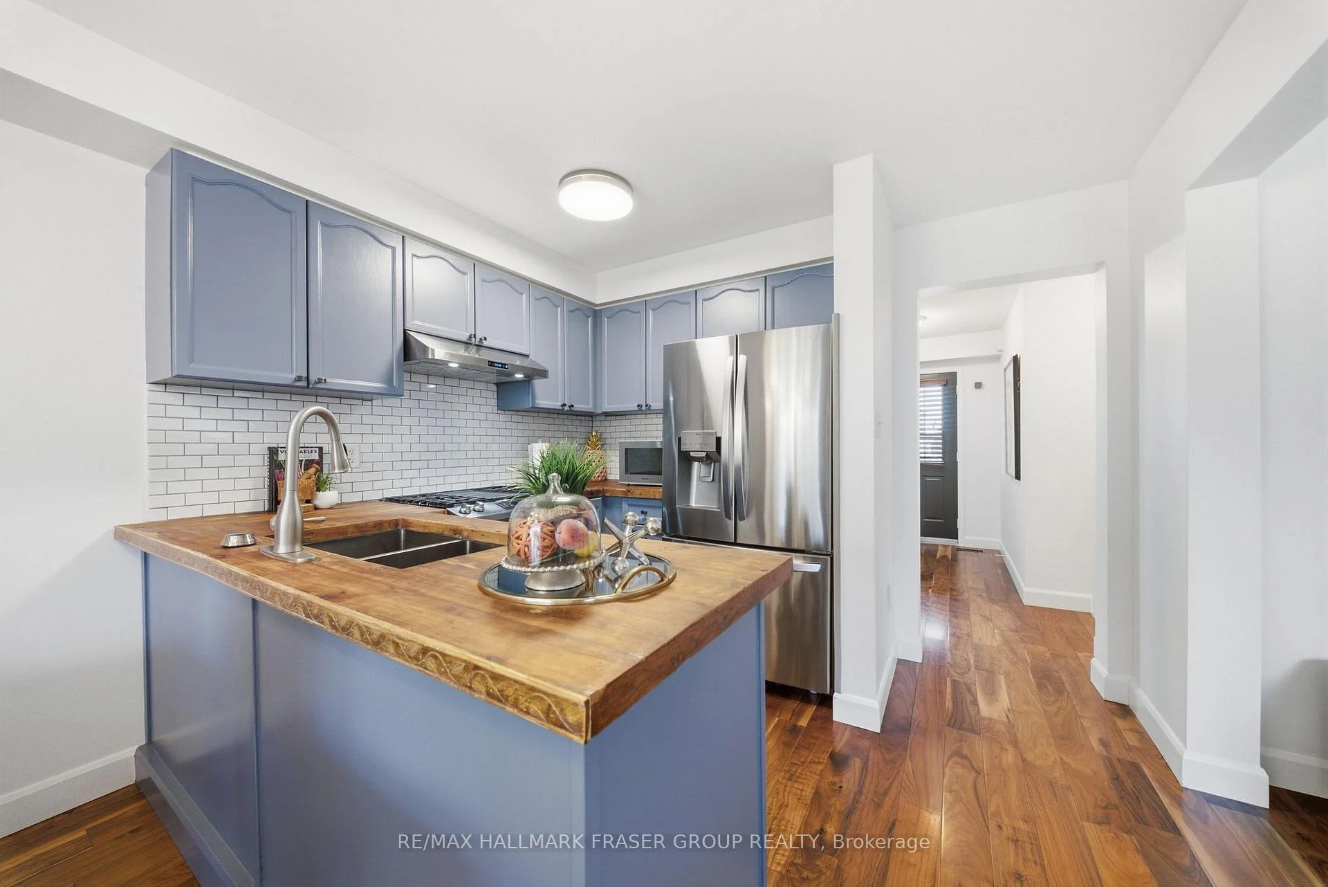 Photo 16 of 46 Childs Court, Clarington, Bowmanville — HOMEH