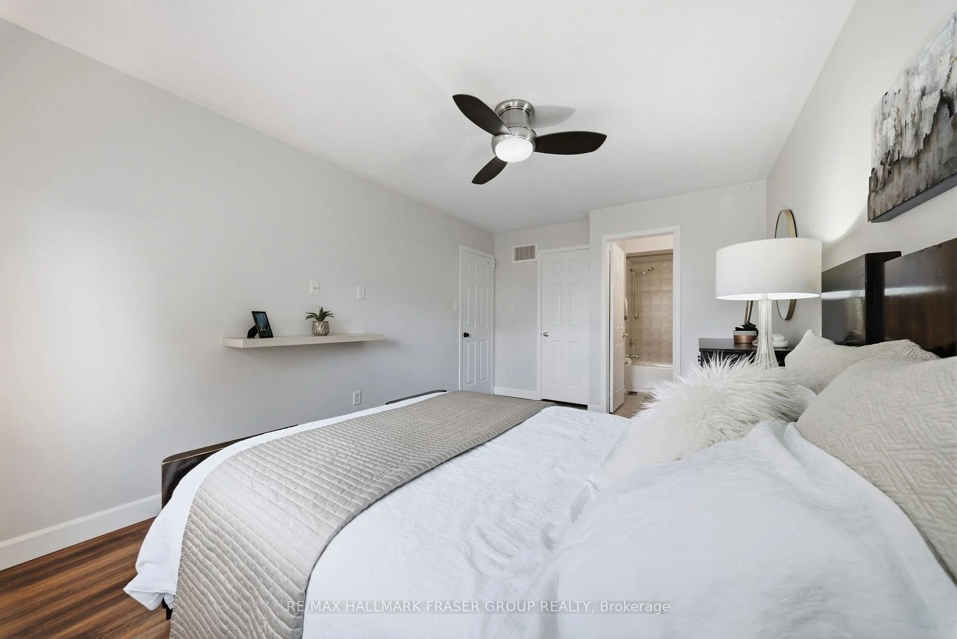 Photo 26 of 46 Childs Court, Clarington, Bowmanville — HOMEH