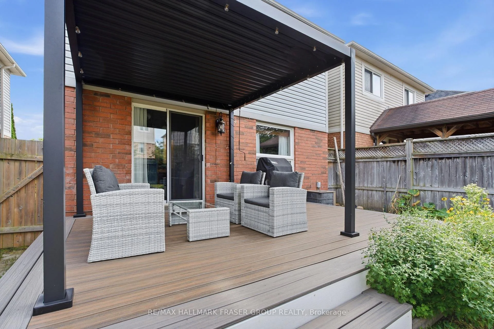 Photo 44 of 46 Childs Court, Clarington, Bowmanville — HOMEH