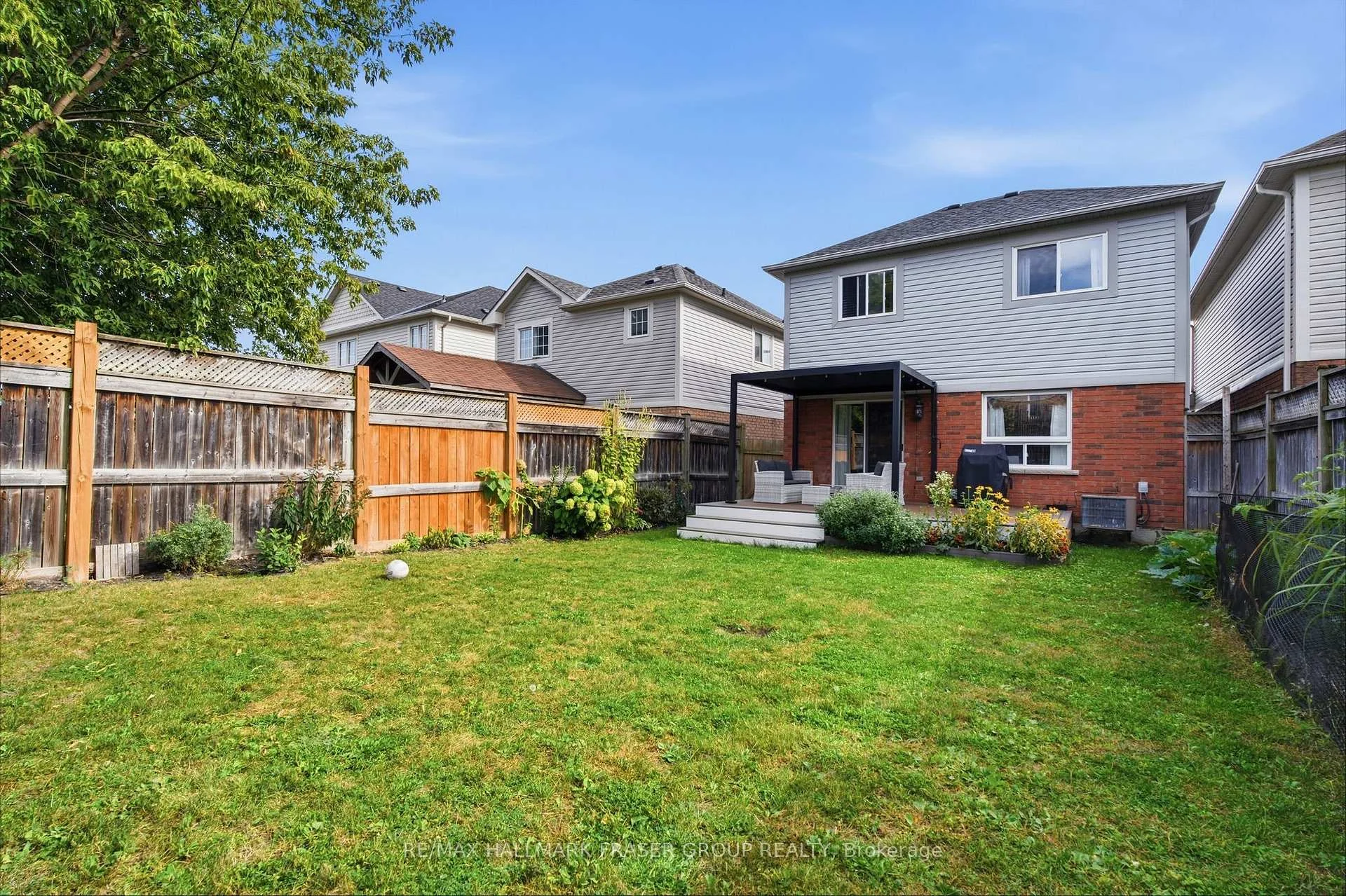 Photo 48 of 46 Childs Court, Clarington, Bowmanville — HOMEH