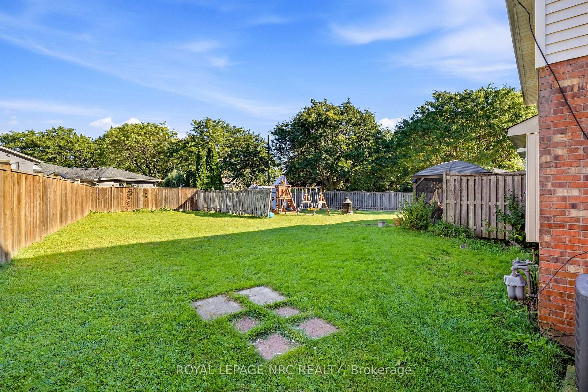 Photo 20 of 6033 Wildrose Crescent, Niagara Falls, Oldfield — HOMEH