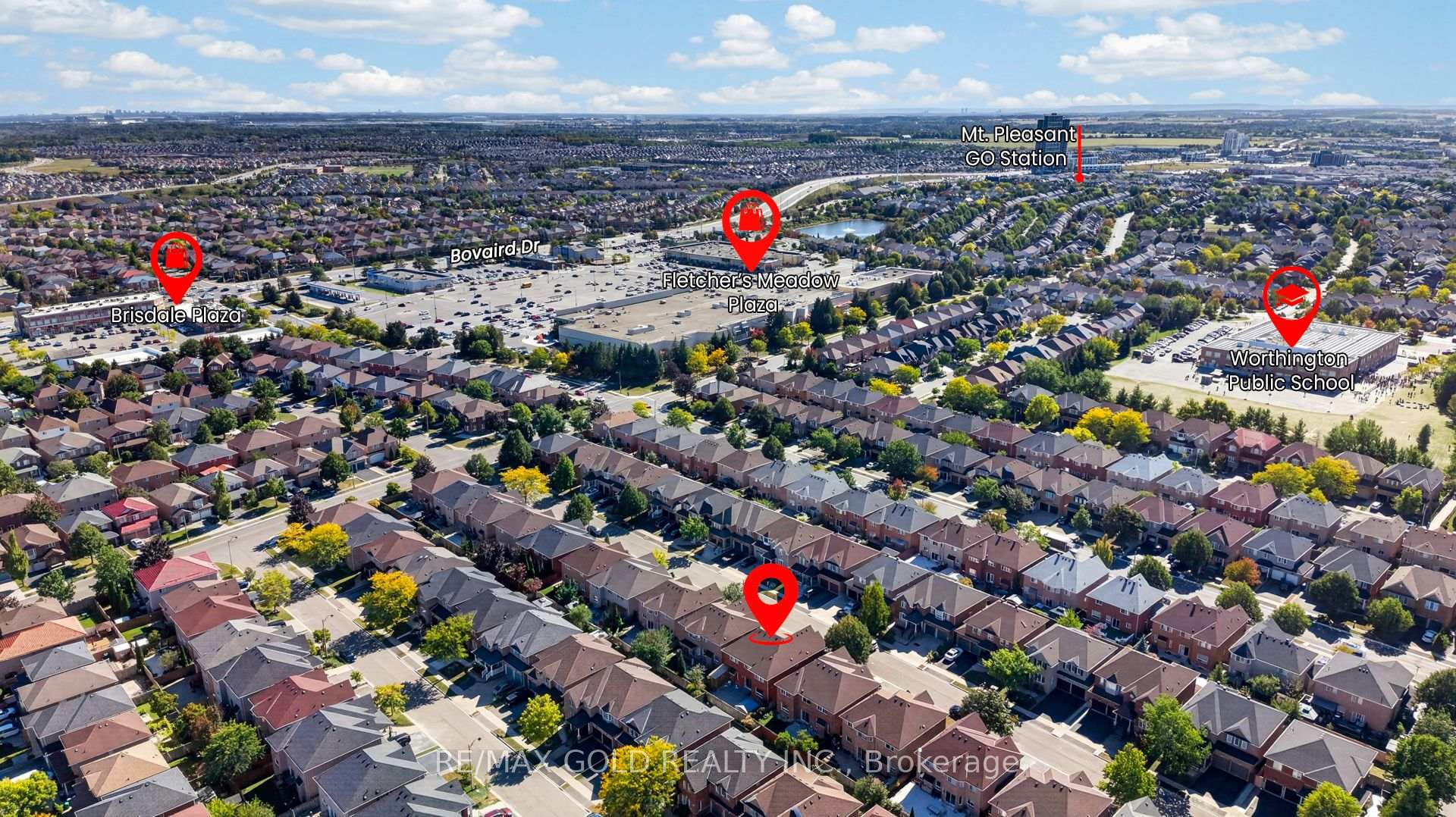 Photo 3 of 19 Briardale Road, Brampton, Fletcher's Meadow — HOMEH