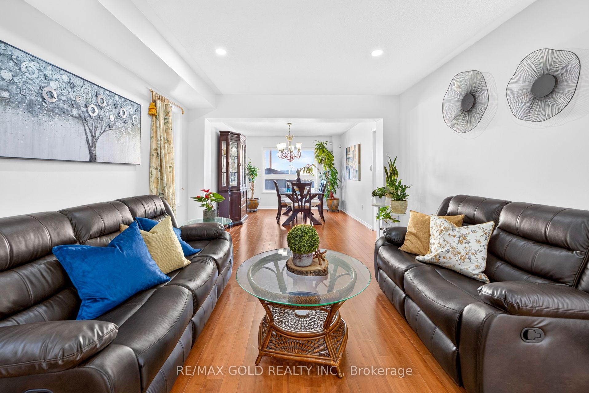 Photo 9 of 19 Briardale Road, Brampton, Fletcher's Meadow — HOMEH
