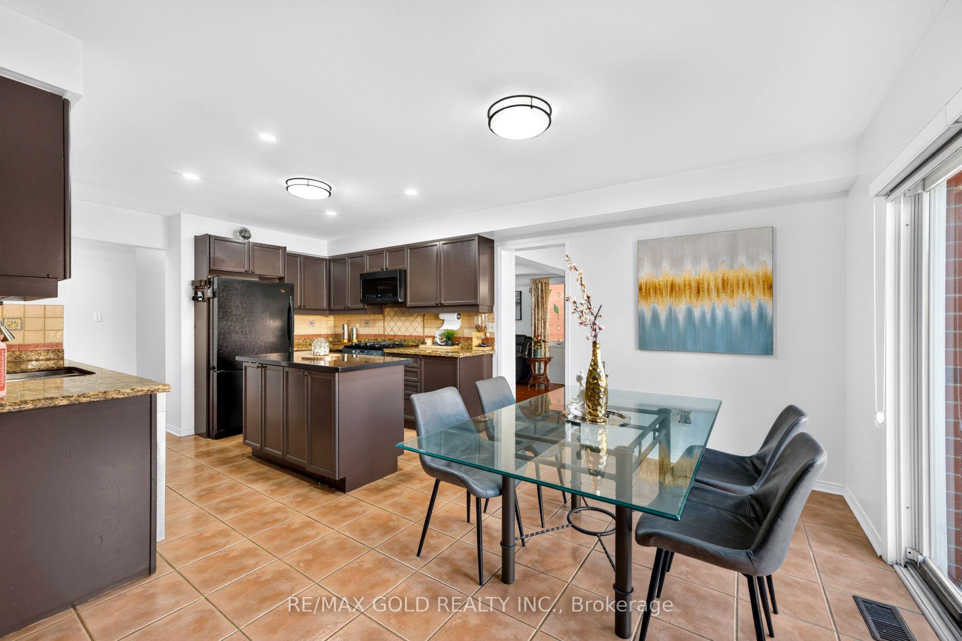 Photo 11 of 19 Briardale Road, Brampton, Fletcher's Meadow — HOMEH