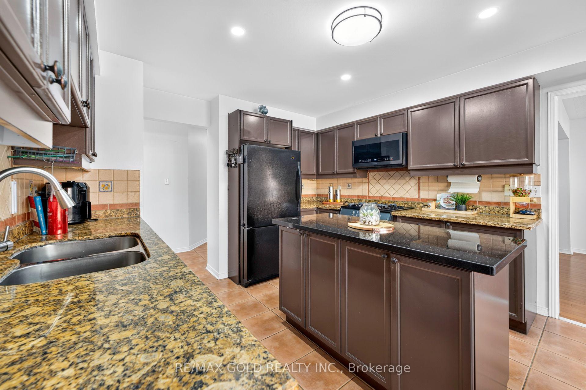Photo 14 of 19 Briardale Road, Brampton, Fletcher's Meadow — HOMEH