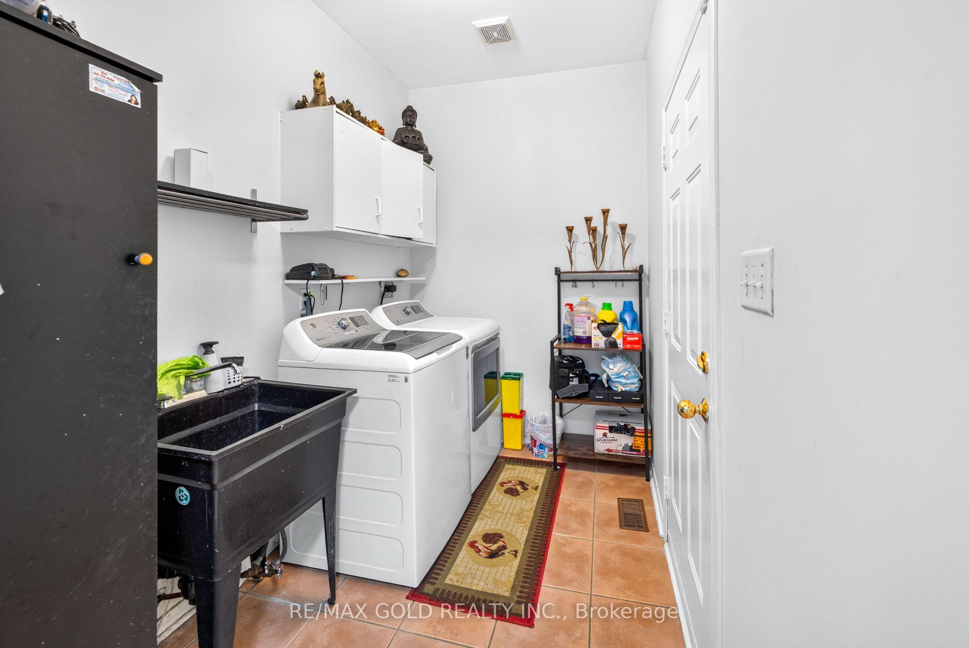 Photo 19 of 19 Briardale Road, Brampton, Fletcher's Meadow — HOMEH