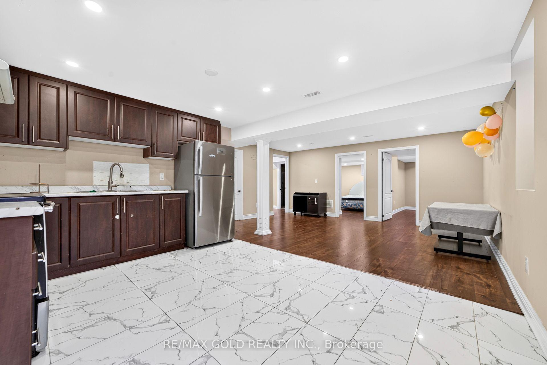 Photo 37 of 19 Briardale Road, Brampton, Fletcher's Meadow — HOMEH