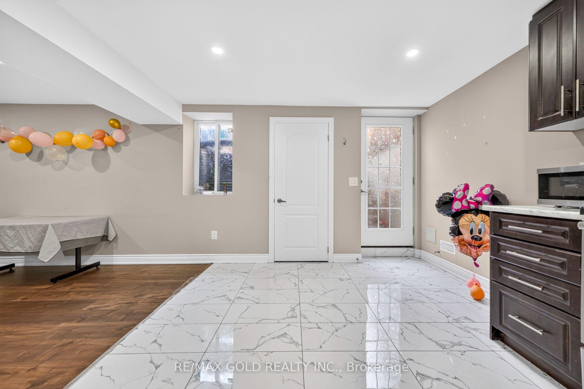 Photo 38 of 19 Briardale Road, Brampton, Fletcher's Meadow — HOMEH
